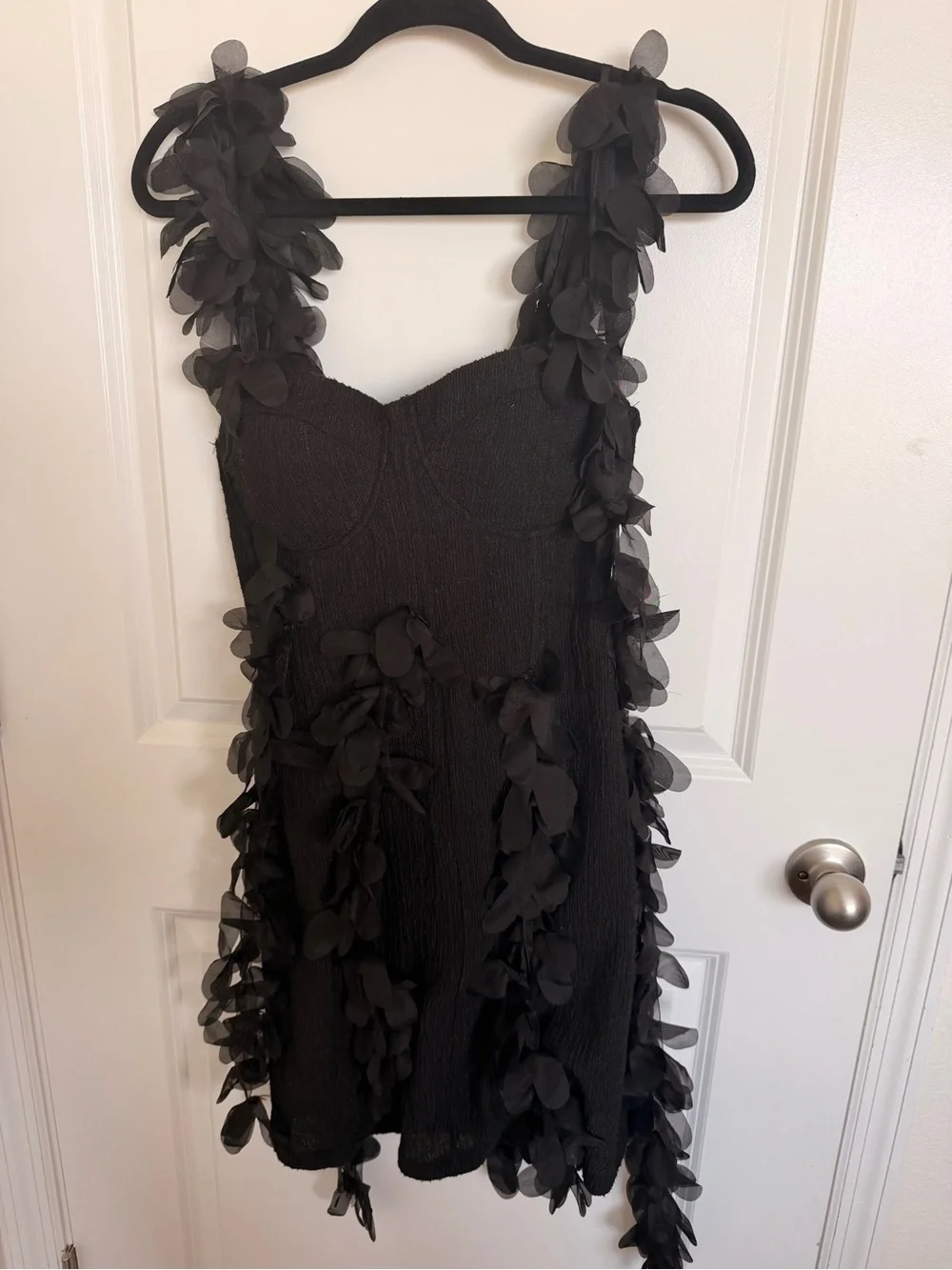 Akira Cover Girl Mini Dress w Floral Appliqués XL